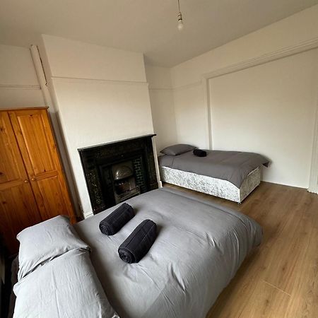 Very Nice Triple Room At 2 Iveragh Rd-5 Dublin Exterior foto