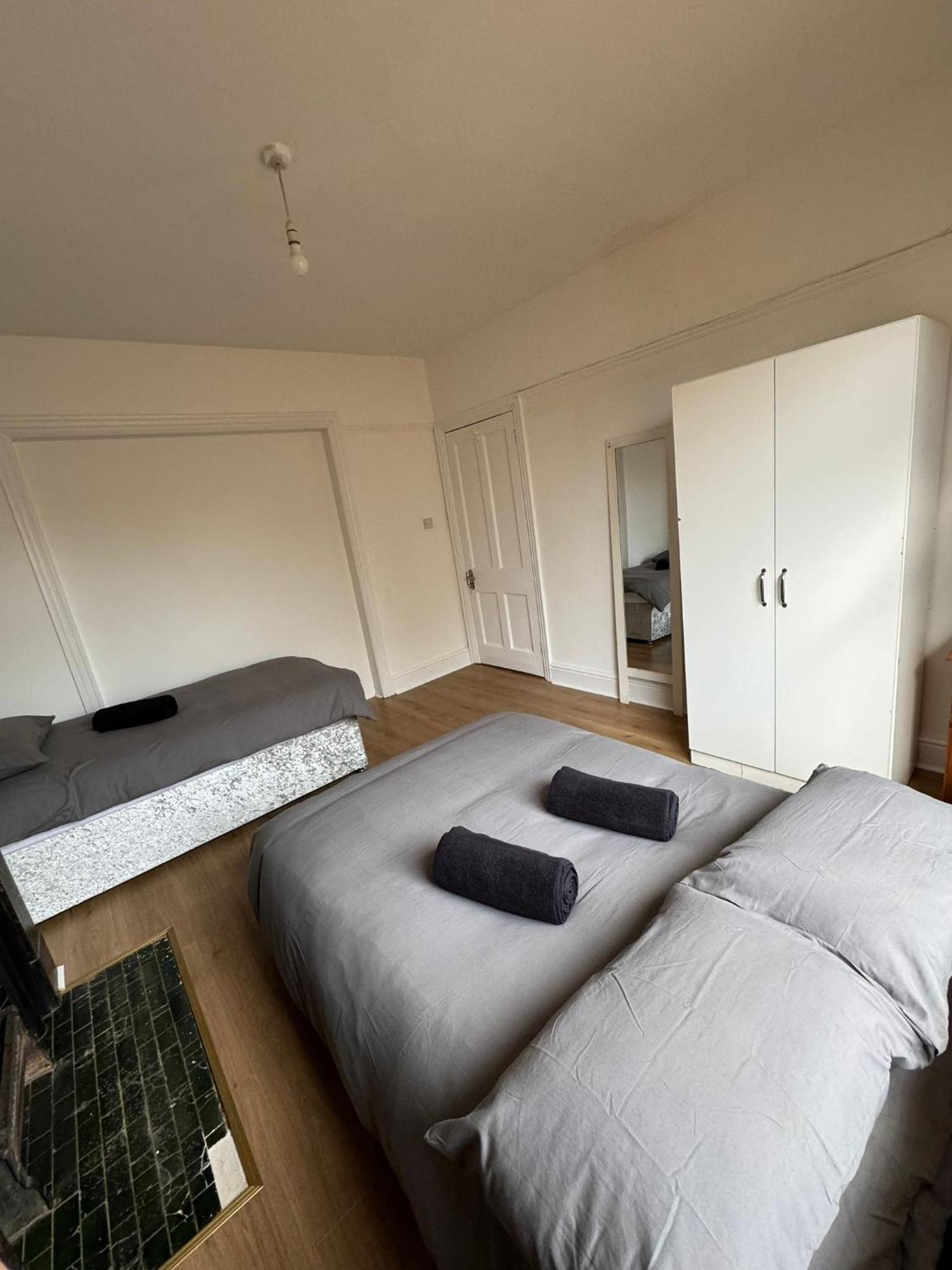 Very Nice Triple Room At 2 Iveragh Rd-5 Dublin Exterior foto